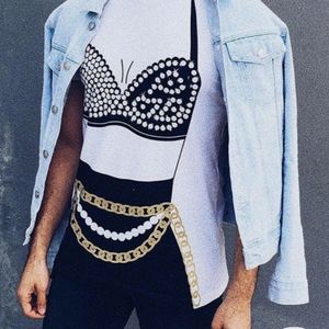 Selena quintanilla outline tshirt